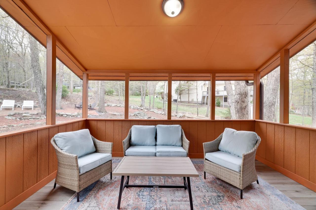 Premier Cozy Cabin - Free Amenities & Comm Indoor Pools Bushkill Extérieur photo