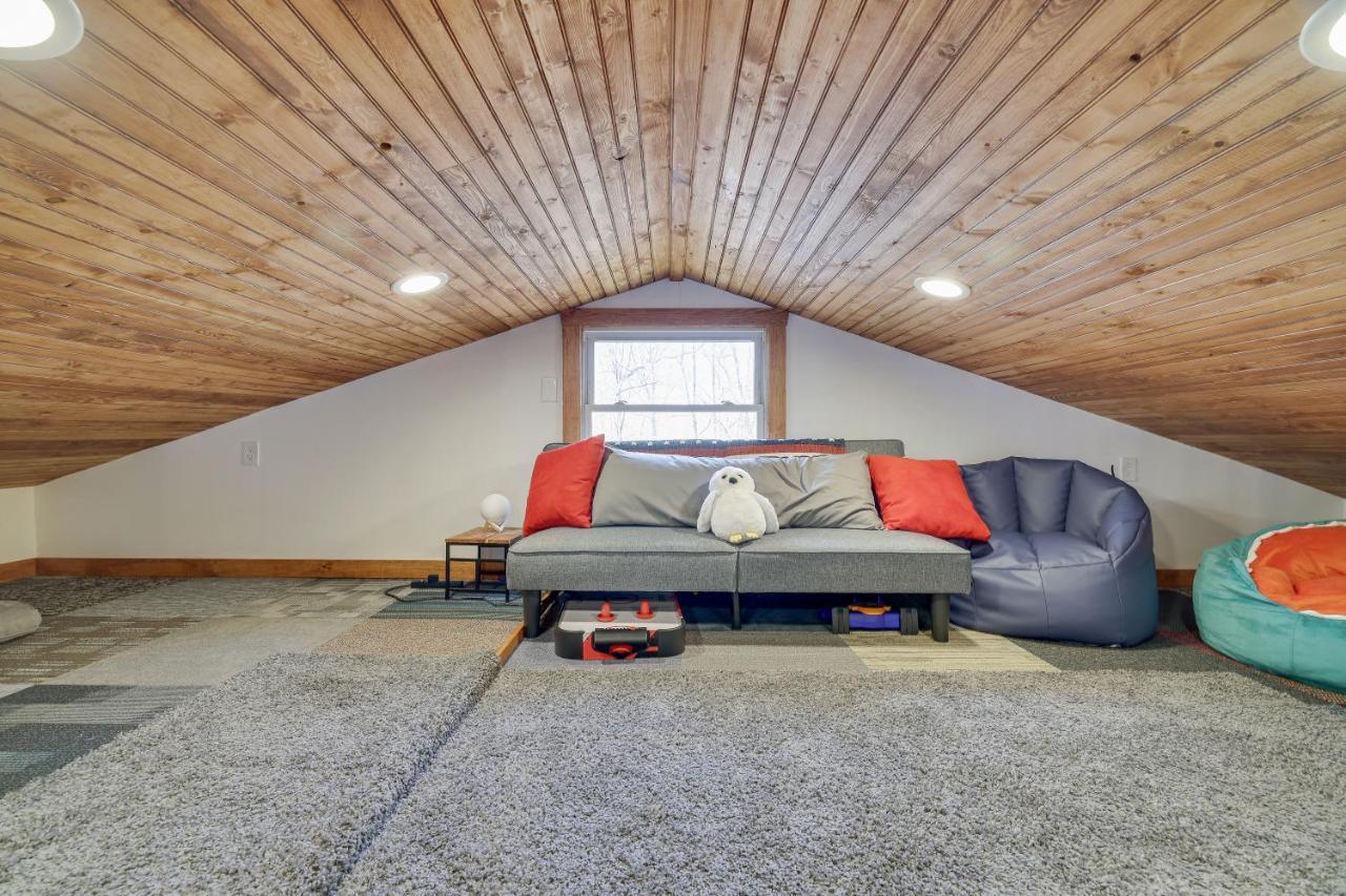 Premier Cozy Cabin - Free Amenities & Comm Indoor Pools Bushkill Extérieur photo