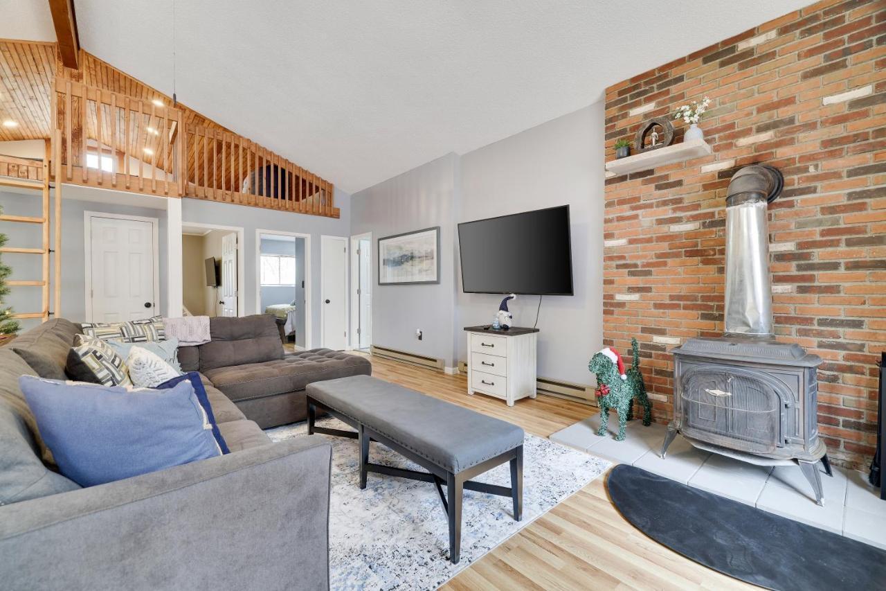 Premier Cozy Cabin - Free Amenities & Comm Indoor Pools Bushkill Extérieur photo